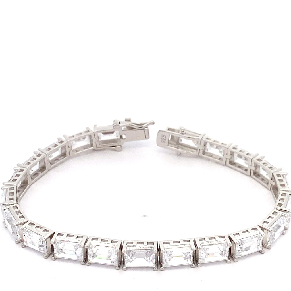 SILVER BRACELET WITH SPARKLING STONES