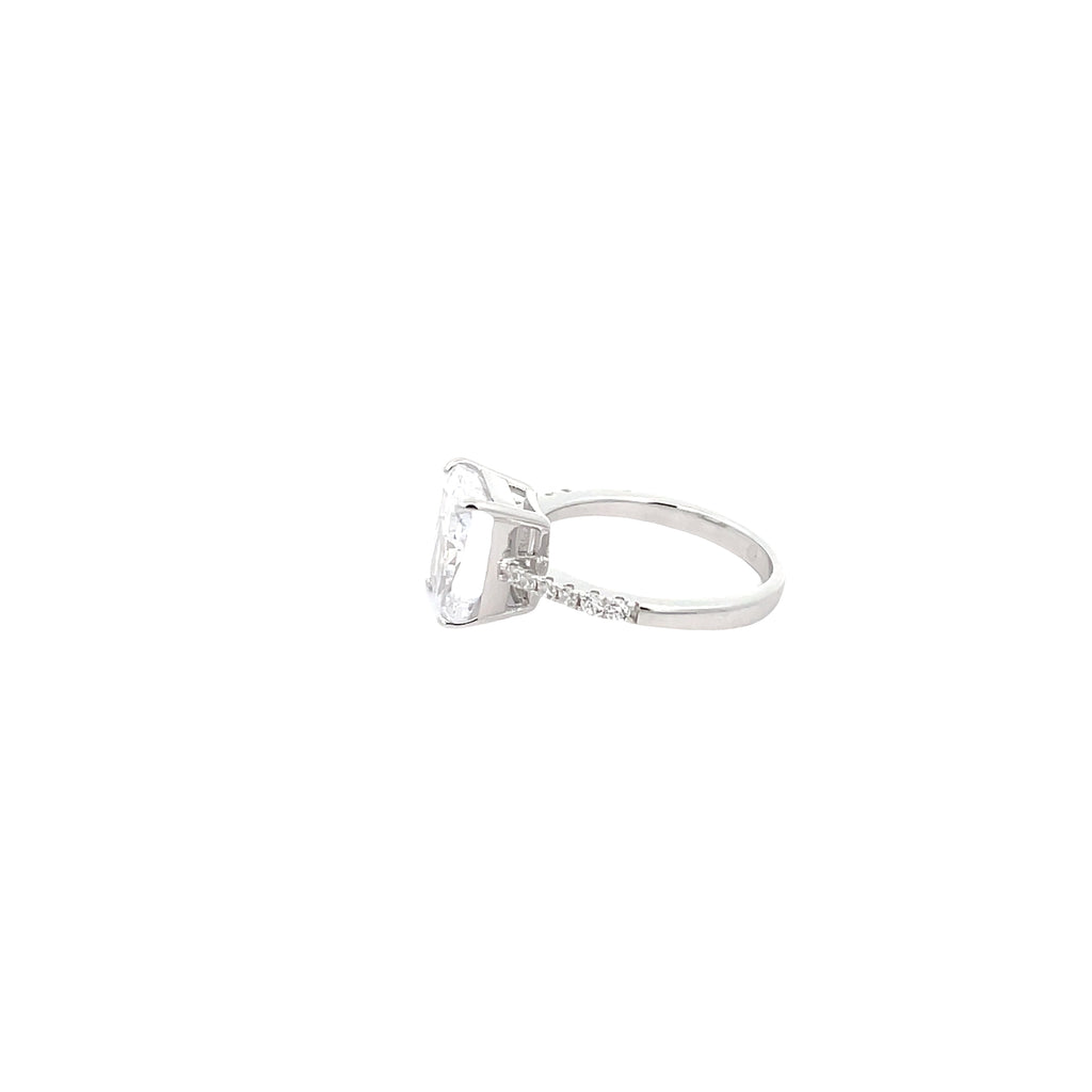 ENGAGEMENT RING ZIRCONIA