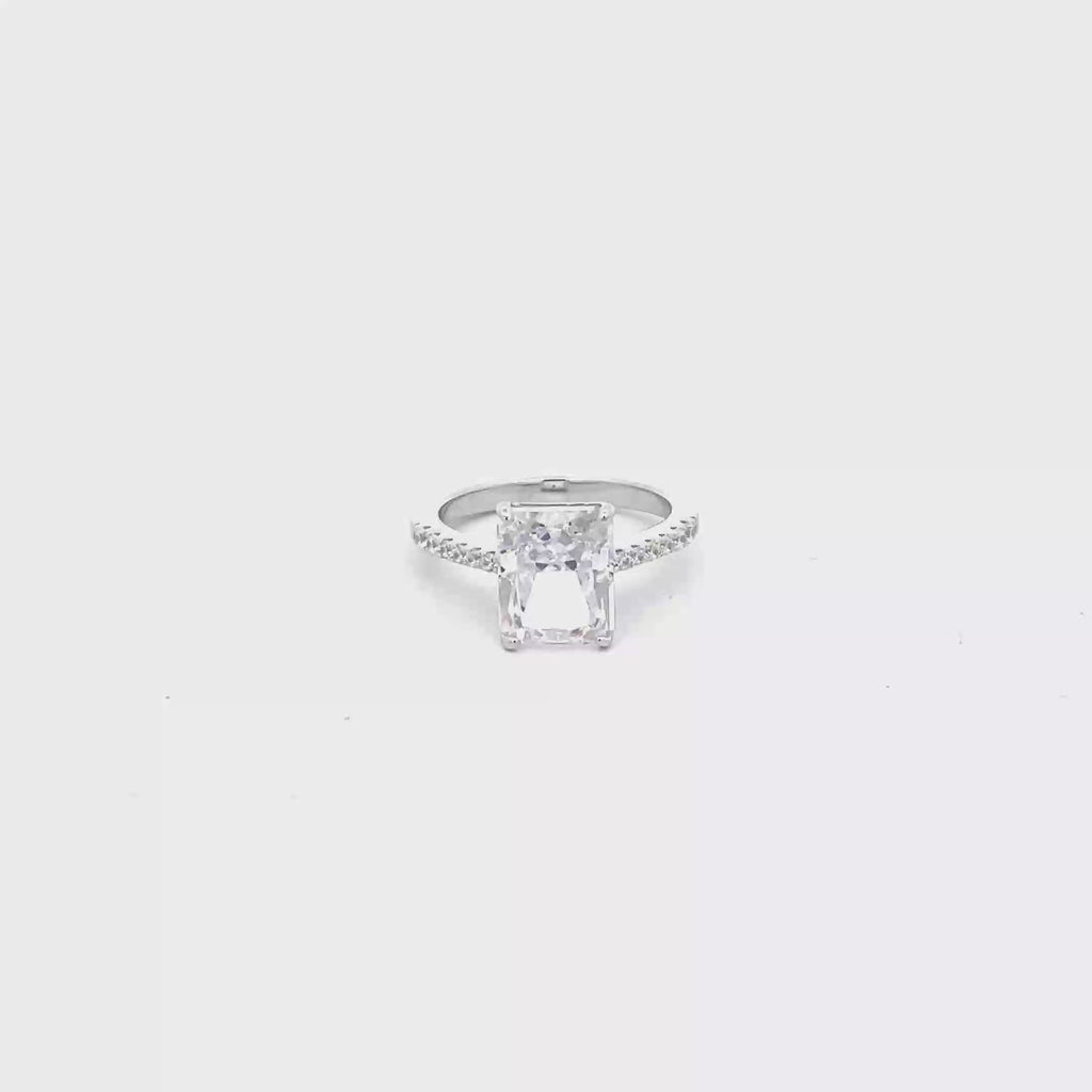 ENGAGEMENT RING ZIRCONIA